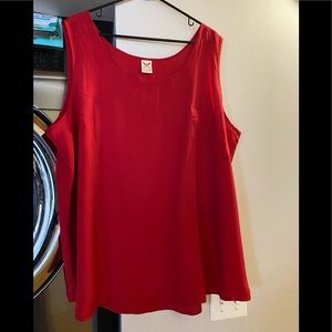 Flowy red tank w pocket detail